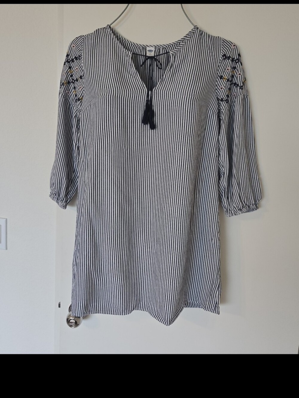 Old Navy Striped V-Neck Tassel Tunic Dress in Blue and White - Picture 2 of 11